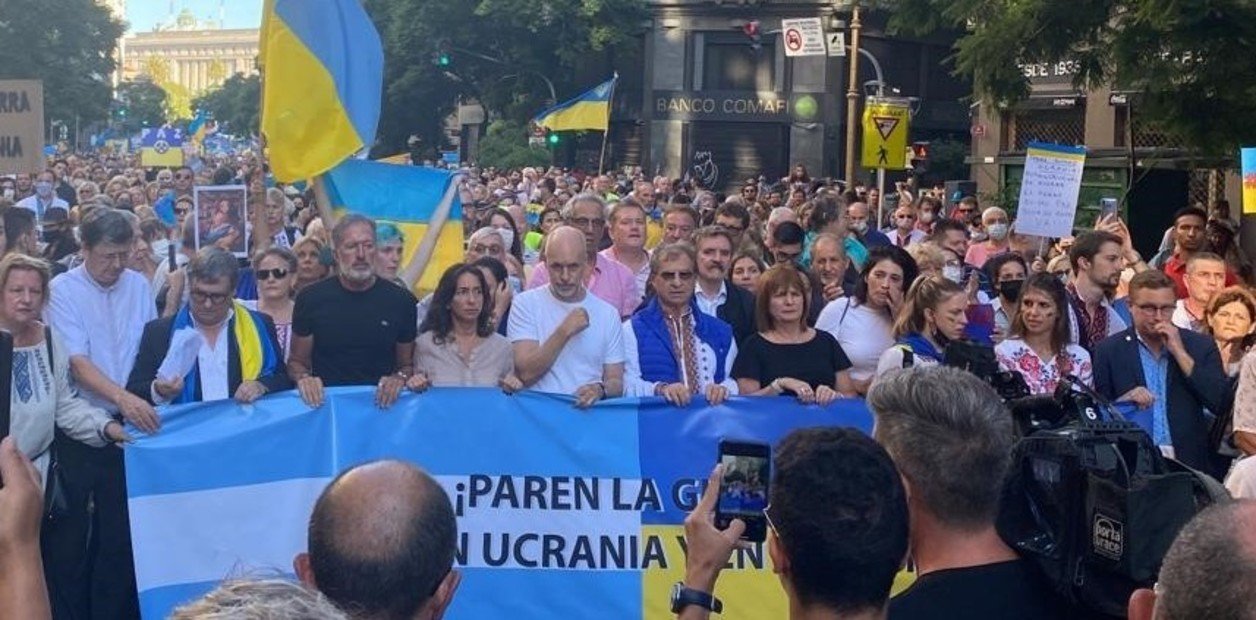 Pedido por la paz: Con la invación de Rusia se convoca a una marcha en apoyo a Ucrania en Plaza de Mayo