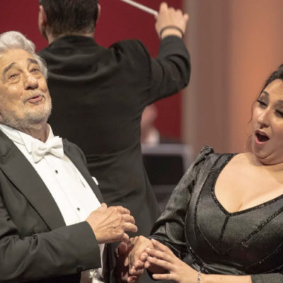 Plácido Domingo coronó su regreso al Teatro Colón con un concierto a beneficio de los damnificados por el conflicto en Ucrania